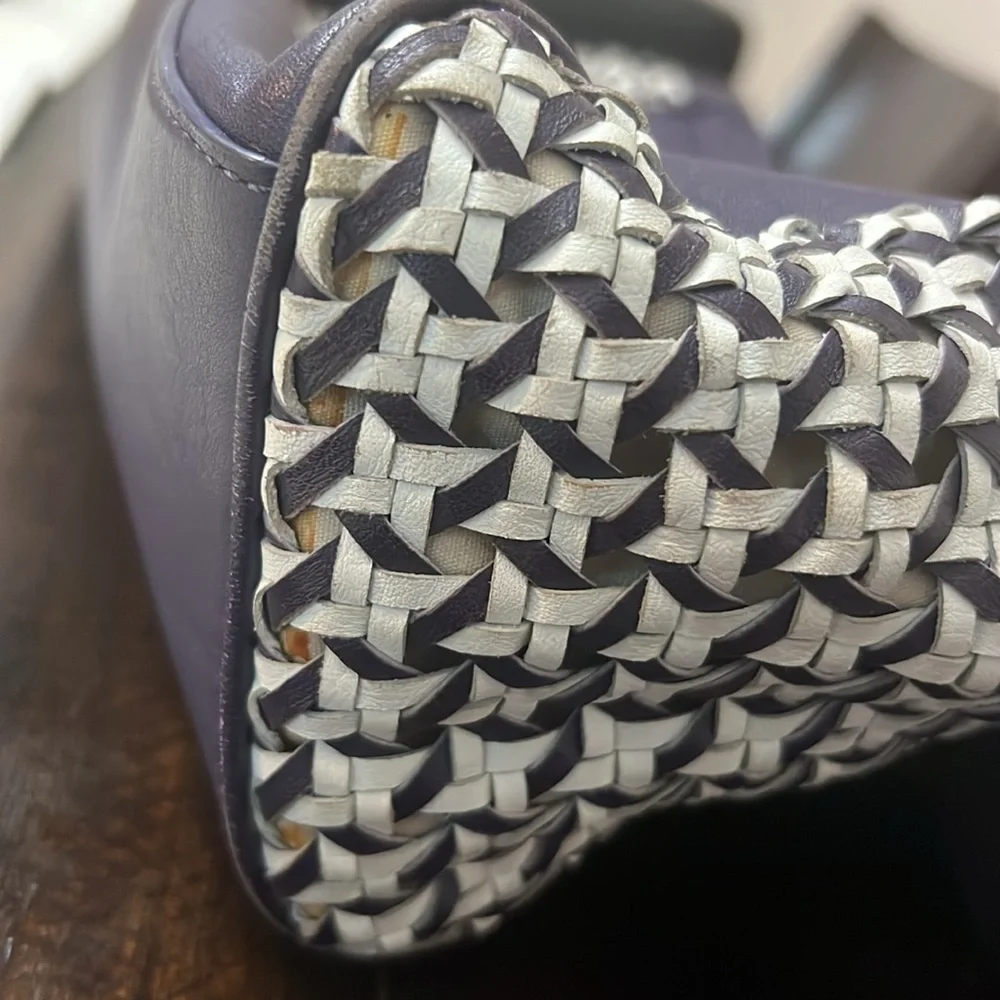 Coach Cream and Blue Shoulder Bag - Picture 13 of 13